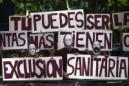 Voluntarios de Amnistía Internacional, Médicos del Mundo, Red Acoge, SemFYC, Sespas y Odusalud durante una protesta ante el Ministerio de Sanidad. EFE/Archivo