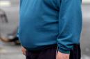 La proporción de personas con sobrepeso se situó en 2013 en el 50,8 % de la población, dos décimas menos que en 2012, y la tasa de obesidad bajó una décima, hasta el 17,5 %. EFE/Archivo