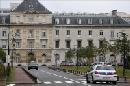 Vista general de la entrada del hospital militar Begin, en Saint Mande, cerca de París, Francia, el pasado 16 de octubre, donde se atendió a una enfermera supuestamente infectada con el virus del ébola. EFE/Archivo