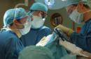 El tumor estaba aplastando los dos pulmones de la bebé lo que habría hecho imposible la supervivencia fuera del útero, explicaron los médicos. EFE/Archivo