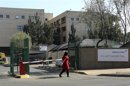 Los sudafricanos rezan por Mandela, que sigue ingresado