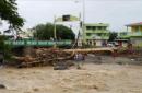 Vista general, de este viernes 28 de agosto de 2015, del paso de la tormenta tropical Erika por la región del Caribe Oriental Roseau (Dominica). EFE