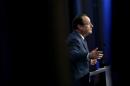 Hollande revela un problema "benigno" de próstata