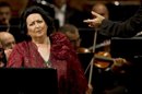 La soprano Montserrat Caballé en una actuación en el Teatro Campoamor de Oviedo. EFE/Archivo