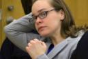 Lacey Spears al comienzo de su huicio en White Plains, Nueva York, el 3 de febrero del 2015. El 2 de marzo del 2015 un jurado en ese suburbio de Nueva York halló a Lacey Spears, de Scottsville, Kentucky, culpable de asesinato en segundo grado por envenenamiento en la muerte el año pasado de Garnett Paul Spears, de 5 años. (AP Photo/The Journal-News, Joe Larese, File, Pool)