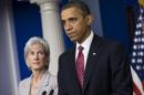 En la imagen, el presidente de los Estados Unidos, Barack Obama, junto a la secretaria de Salud, Kathleen Sebelius, (i). EFE/Archivo