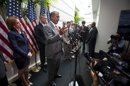 El presidente de la Cámara de Representantes de EE.UU., el republicano John Boehner, (c), comparece sobre la ley de Sanidad del gobierno de Obama, en el Capitolio, en Washington, Estados Unidos. EFE