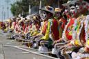 Fotografía tomada el pasado 15 de febrero en la que se registró a los integrantes de la Comparsa del Garabato, durante la "Gran Parada de Tradición" del Carnaval en Barranquilla, en Barranquilla (Colombia). EFE/Archivo