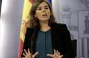 La vicepresidenta del Gobierno, Soraya Sáenz de Santamaría, hoy durante la rueda de prensa posterior a la reunión del Consejo de Ministros. EFE