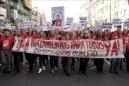 Cabeza de una manifestacion convocada por La Plataforma de Afectados por la Hepatitis C. EFE/Archivo