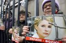Partidarias de la encarcelada líder de la oposición ucraniana, Yulia Timoshenko. EFE/Archivo