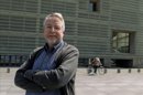 Unai Ugalde, padre de un niño autista, colabora de forma voluntaria en traducciones y otras actividades en el Congreso Internacional sobre el Autismo-International Meeting for Autism Research (IMFAR), que se celebra en el auditorio Kursaal de San Sebastián con la participación de 1.700 especialistas de más de 40 países. EFE