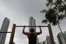 Los parques y las zonas de juego ofrecen alternativas al gimnasio