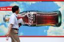 Coca-Cola, PepsiCo y Dr Pepper participarán en acciones de promoción -dar cupones a los clientes-, y de concienciación. EFE/Archivo