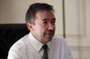 El rector de la Universidad Complutense de Madrid (UCM), José Carrillo, durante la entrevista con Efe en la que asegura que aún no se han resuelto los expedientes abiertos tras conocerse la acumulación de cadáveres humanos donados para la investigación en la Facultad de Medicina, aunque avanza que, desde luego, entiende que ha habido "malas prácticas" . EFE