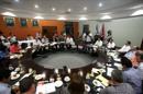 Vista general de la reunión que mantuvieron el pasado mes de agosto representantes del gobierno y productores de arroz en la sede del Banco Central de Nicaragua en Managua (Nicaragua), para analizar las consecuencias de la sequia que sufre el país. EFE/Archivo