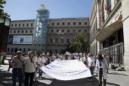 La Marea Blanca ha celebrado hoy su protesta número 48 en demanda de una sanidad cien por cien pública y el lema '¿Dónde está la transparencia?'. EFE