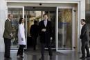 El presidente del Gobierno. Mariano Rajoy, hace declaraciones a la salida del Hospital Quirón Madrid, tras visitar al rey Juan Carlos que se recupera en este centro médico de su operación de cadera. EFEEl presidente del Gobierno, Mariano Rajoy, hace declaraciones a la salida del Hospital Quirón Madrid, tras visitar al rey Juan Carlos que se recupera en este centro médico de su operación de cadera. EFEEl presidente del Gobierno,. Mariano Rajoy (c), ha sido recibido por el jefe de la Casa del Rey, Rafael Spottorno (i), y la gerente del Hospital Quirón Madrid, Lucía Alonso (2i), a su llegada hoy a este centro médico para visitar al rey Juan Carlos que se recupera de su operación de cadera. EFE