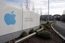 Apple ganó el pasado trimestre 8.470 millones de dólares (unos 6.618 millones de euros), lo que supone un 13 % más que en el mismo período del año anterior; a la vez que ingresó 42.123 millones (32.913 millones de euros), un 12 % más que hace un año, cuando consiguió ventas por valor de 37.472 millones de dólares (29.279 millones de euros). EFE/Archivo