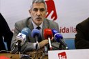 El diputado de IU en el Congreso Gaspar Llamazares durante la rueda de prensa ofrecida en Langreo (Asturias). EFE/Archivo
