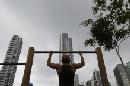Los parques y las zonas de juego ofrecen alternativas al gimnasio