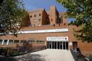 Fachada del Hospital Carlos III de Madrid donde ingresará el religioso toledano Miguel Pajares, infectado por el virus del ébola. EFE