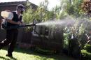 El funcionario llamó a la prudencia para prevenir la enfermedad y evitar su propagación e instó a los ciudadanos a eliminar las aguas estancadas y cualquier elemento que pueda facilitar la incubación de larvas del mosquito. EFE/Archivo