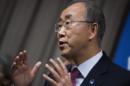 El secretario general de la ONU Ban Ki-moon, durante la rueda de prensa que ha ofrecido para informar sobre la respuesta contra el ébola en la sede del BM en Washington, Estados Unidos. EFE