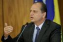 Fotografía tomada el pasado 13 de mayo en la que se registró al ministro brasileño de Salud, Ricardo Barros, quien afirmó que "todas las medidas necesarias (para combatir el zika) ya fueron adoptadas. No hay ningún riesgo mayor de propagación del virus del Zika en los Olímpicos". EFE/Archivo
