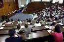 Aspecto de la oposición para 306 plazas de médicos de primaria y 100 de matronas en Madrid, a las que se presentaron 6.128 personas de toda España, celebrada el pasado 20 de septiembre. EFE/Archivo