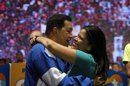 Imagen de archivo del fallecido presidente venezolano Hugo Chávez junto a su hija mayor Rosa Virginia el 26 de septiembre de 2012, en el estado Falcón (Venezuela). EFE/Archivo