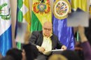 El secretario general de la Organización de los Estados Americanos (OEA), José Miguel Insulza, participa este sábado en el conversatorio con la Sociedad Civil, una de las actividades previas a la 42 asamblea de la OEA en Cochabamba (Bolivia). EFE