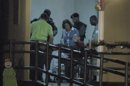 Fotografía tomada el pasado 11 de diciembre en la que se registró la llegada a Panamá del exdictador y exgeneral Manuel Antonio Noriega (c), quien se encuentra recluido en un hospital tras una crisis de hipertensión. EFE/Archivo